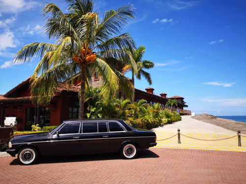 BEACH TRIP COSTA RICA MERCEDES 300D LIMOUSINE